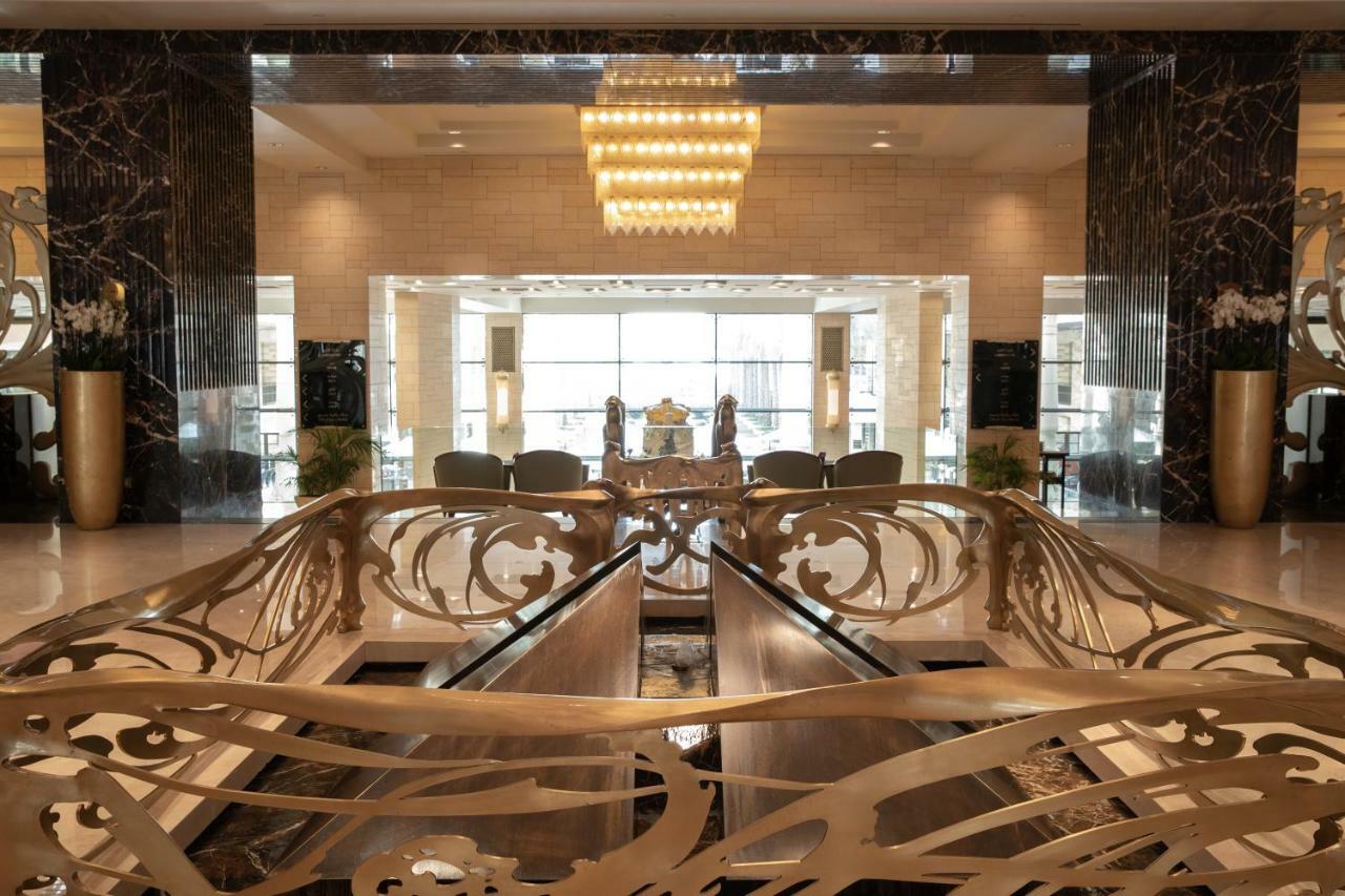 Jumeirah Messilah Beach Kuwait Koweït Extérieur photo The lobby of the Ritz-Carlton, Dubai